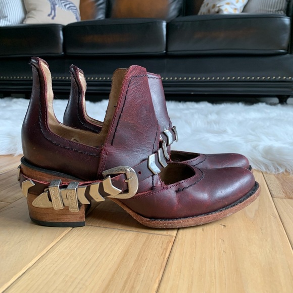 Freebird Burgundy Blades - Picture 1 of 3